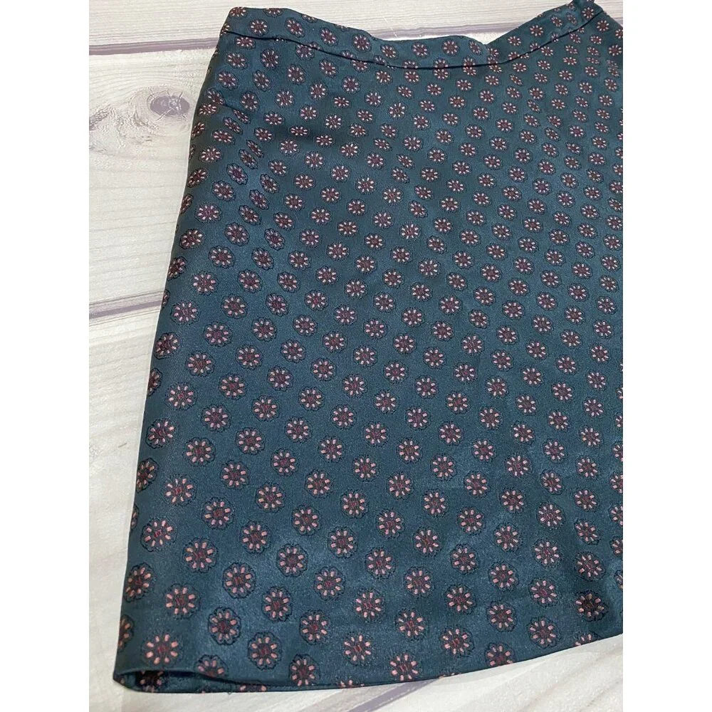 Ann Taylor LOFT  Size 12 A-Line Skirt Green‎ Floral Sateen Knee Length Flare New